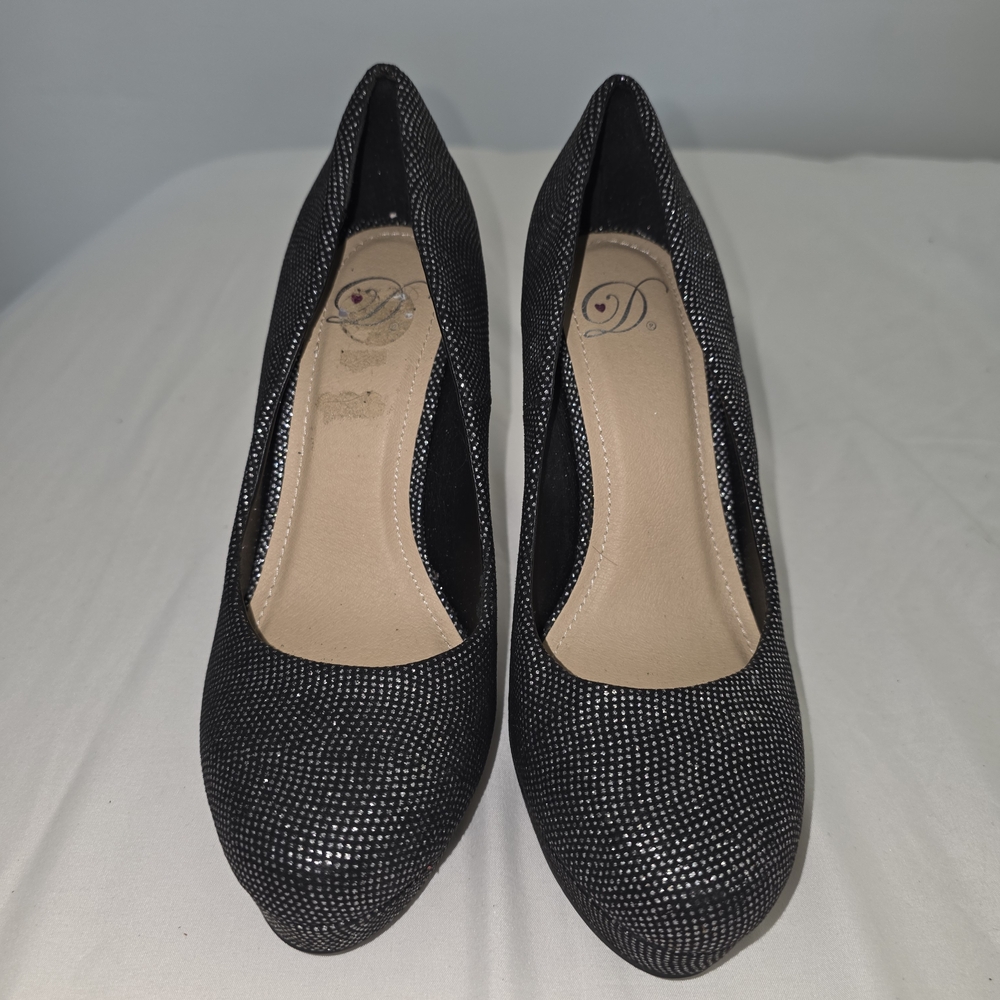 Delicious Black Textured Heels